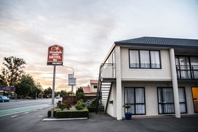Annabelle Court Motel
