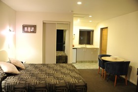 Annabelle Court Motel