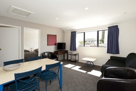 Annabelle Court Motel