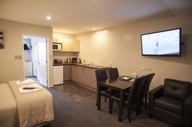 Arthur's Court Motor Lodge