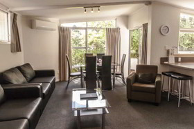 Ashleigh Court Motel