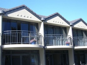 Azena Motels