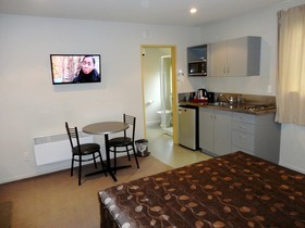 Bealey Avenue Motel