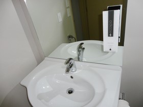 Bealey Avenue Motel