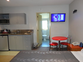 Bealey Avenue Motel