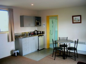 Bealey Avenue Motel