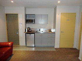 Bealey Avenue Motel
