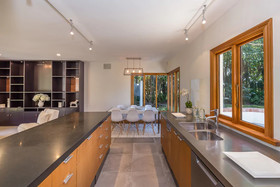 Bond Estate Luxury Accommodation