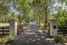 Bond Estate Luxury Accommodation