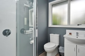 Charlesworth Villa - Christchurch Holiday Homes