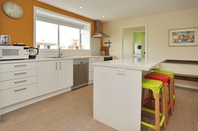 Charlesworth Villa - Christchurch Holiday Homes