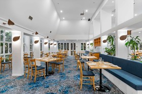Chateau on the Park - Christchurch, a DoubleTree by Hilton