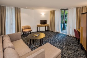 Chateau on the Park - Christchurch, a DoubleTree by Hilton