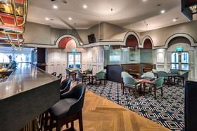 Chateau on the Park - Christchurch, a DoubleTree by Hilton