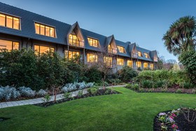 Chateau on the Park - Christchurch, a DoubleTree by Hilton