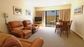 Country Glen Lodge