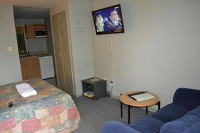 Courtesy Court Motel