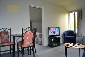Courtesy Court Motel