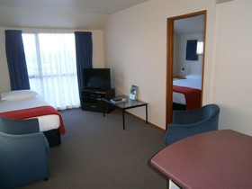 Deans Bush Motel