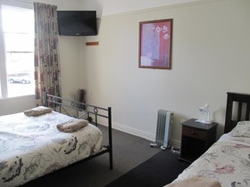 Dorset House Backpackers / Dorset Apartments