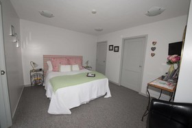 Finlay Banks Boutique Bed & Breakfast