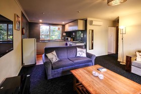 Haka Lodge