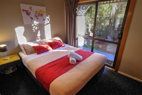 Haka Lodge