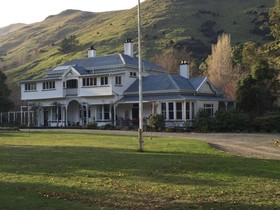 Kaituna Valley Homestead
