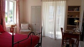 Le Petit Hotel
