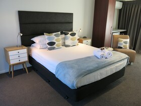 Merivale Manor Apartments