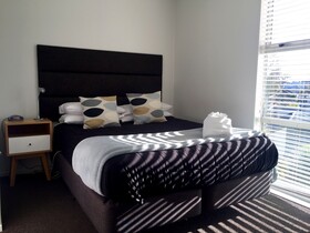 Merivale Manor Apartments