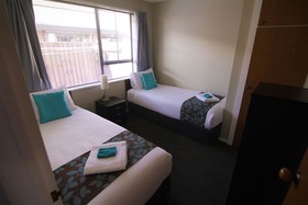 Metropolitan Executive Motel Apartments