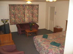 Rosewood Court Motel