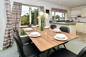 Russley Hideaway Chc Holiday Homes