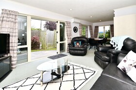 Russley Hideaway Chc Holiday Homes