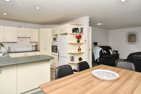 Russley Hideaway Chc Holiday Homes