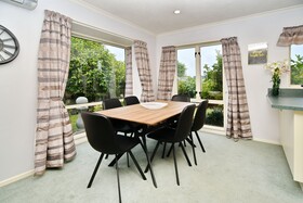 Russley Hideaway Chc Holiday Homes