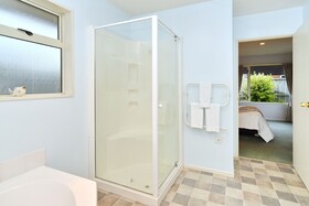 Russley Hideaway Chc Holiday Homes