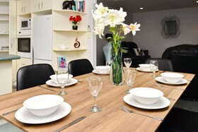 Russley Hideaway Chc Holiday Homes