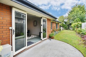 Russley Hideaway Chc Holiday Homes