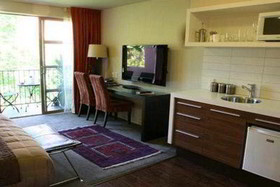 Terra Vive Luxury Suites & Apartments