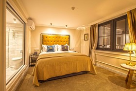 The Salisbury Hotel