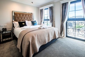 The Salisbury Hotel