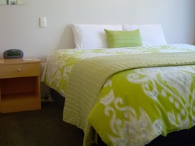 Tudor Court Motel