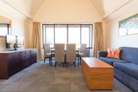 Hotel Give