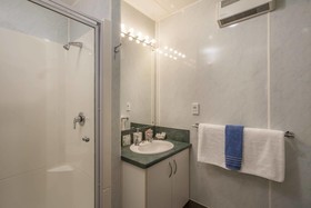 Amross Motel