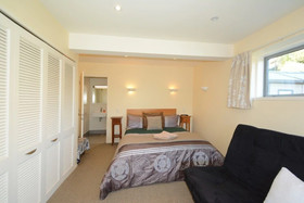 Baldwin Street Bed and Breakfast