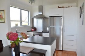Roslyn Apartments