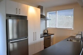 Roslyn Apartments