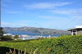 Roslyn Apartments